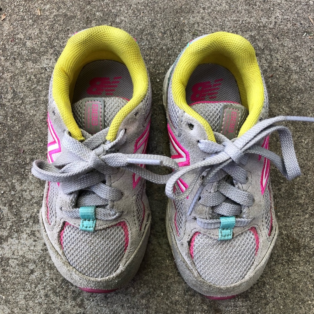New balance toddler girls rainbow sneakers- size 7.5